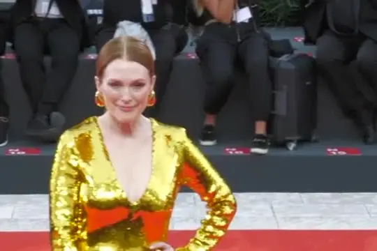 Cannes, all'attrice Julianne Moore il Women In Motion Award