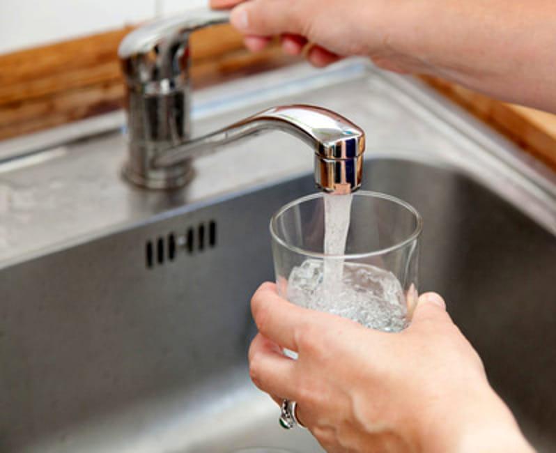 Metalli pesanti nell’acqua di rete, vietato il consumo