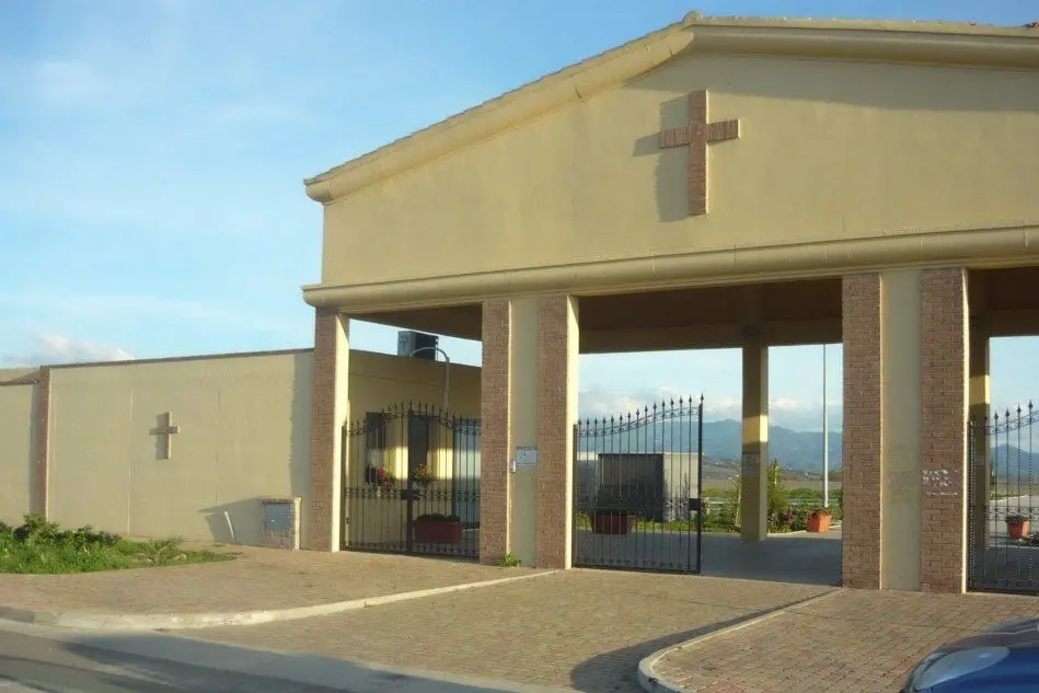 Il nuovo cimitero