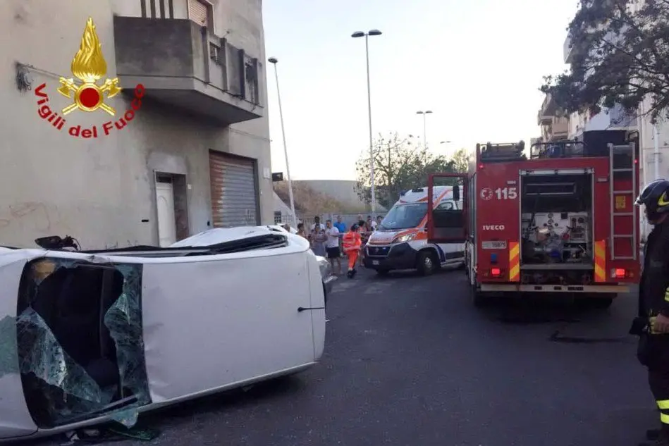 L'incidente a Quartu (foto Vigili del fuoco)