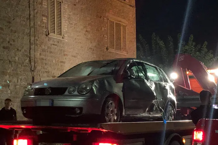 Incidenti stradali: auto nel canale, due donne morte, una grave Illeso un uomo. Colleghi che tornavano dal lavoro in Vallesina