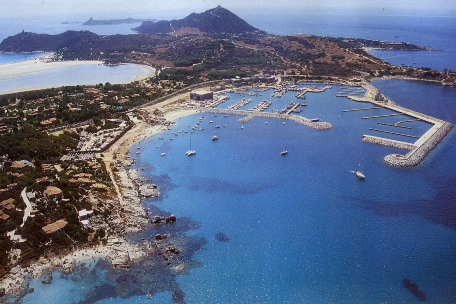 Un'immagine di Capo Carbonara (Foto: archivio L'Unione Sarda)