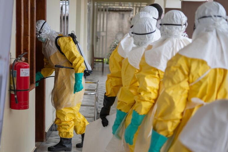Ebola, autosegnalazione per chi rientra da Congo e Uganda: i centri di riferimento in Sardegna