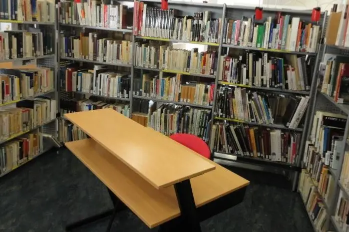 La biblioteca Pigliaru (foto Pala)