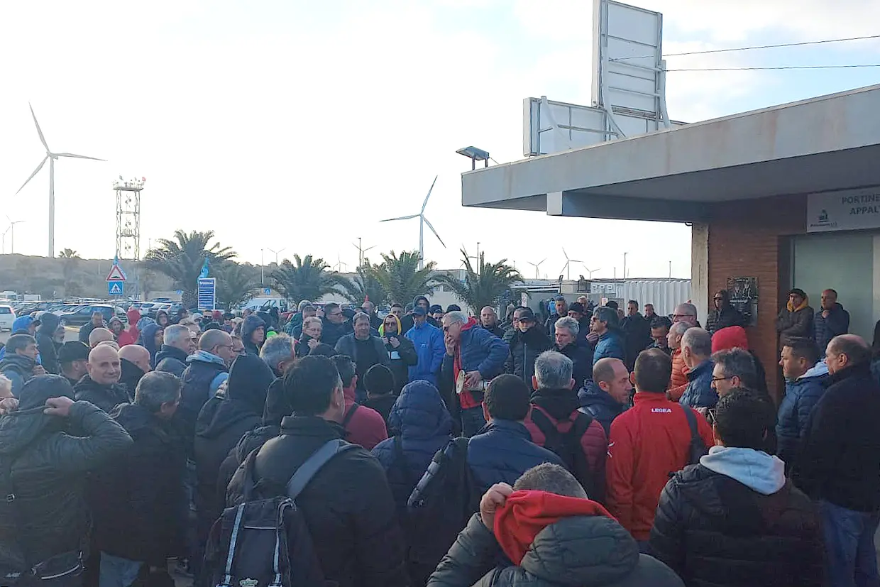 Portovesme, nuova assemblea dei lavoratori (archivio L'Unione Sarda)