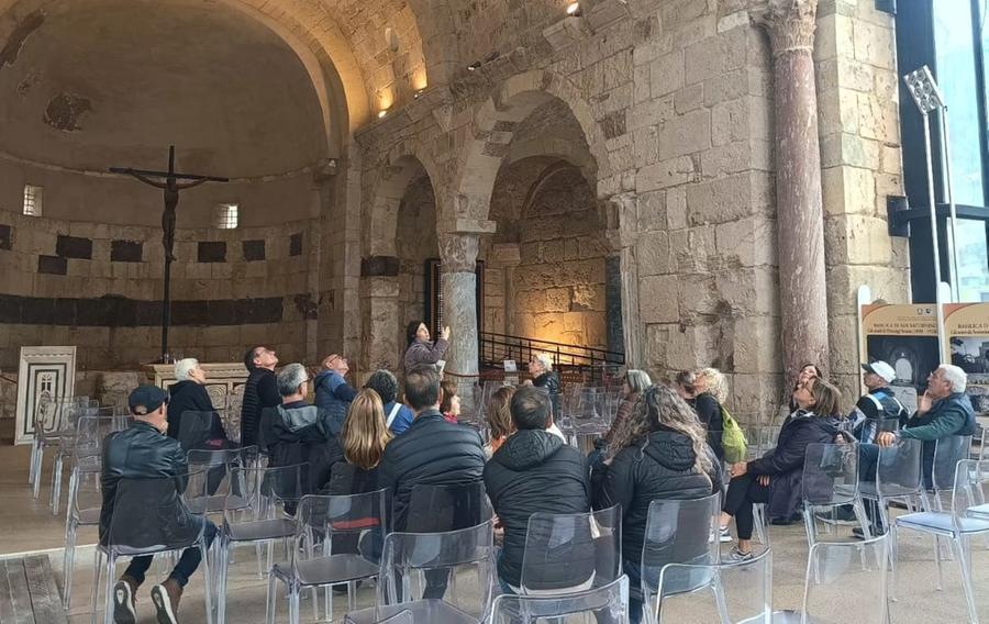 “Gioiello” San Saturnino, i tour in lingua sarda incantano anche i turisti