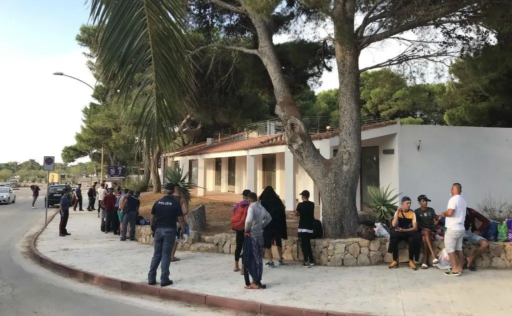 L'intervento della polizia (L'Unione Sarda - Murru)