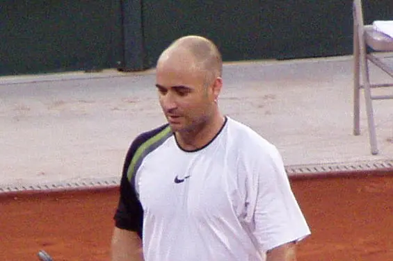 Il suo principale rivale in carriera è stato il connazionale Agassi