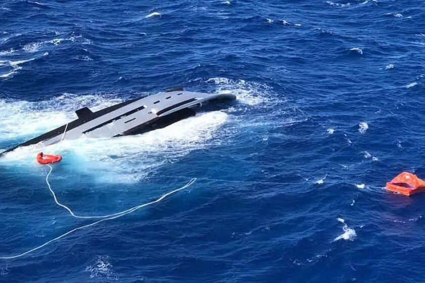 Lo yacht affondato a Villasimius (archivio L'Unione Sarda)