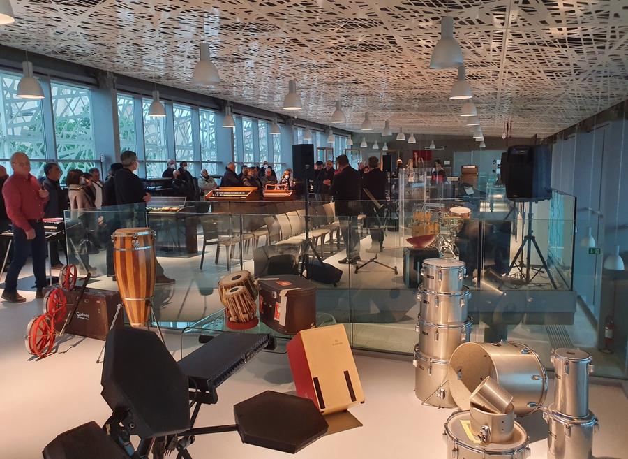 Via al festival Acustica tra arte, musica, lettura e cibo