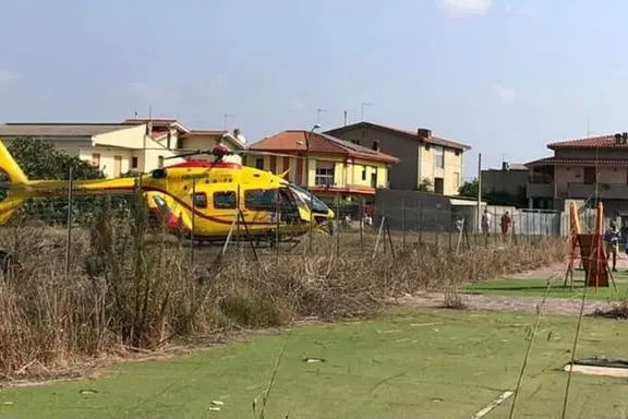 L'elisoccorso sul posto (Foto Pillosu)