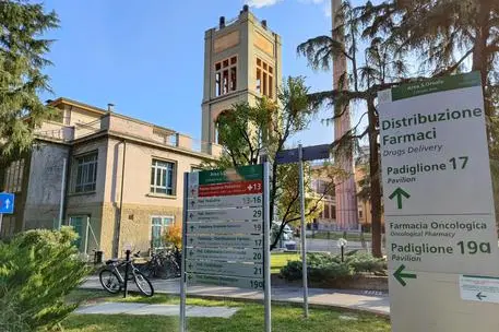 L'ospedale Sant'Orsola di Bologna (foto Ansa)