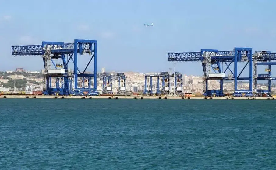 La crisi di Porto Canale: ancora sospeso il futuro di 200 lavoratori, Pifim si ritira dal bando per la concessione del porto