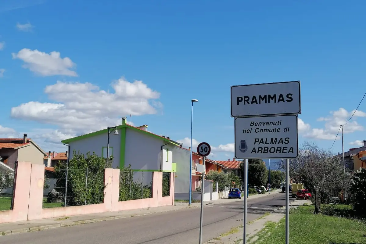 L'ingresso di Palmas Arborea (foto di Giacomo Pala)