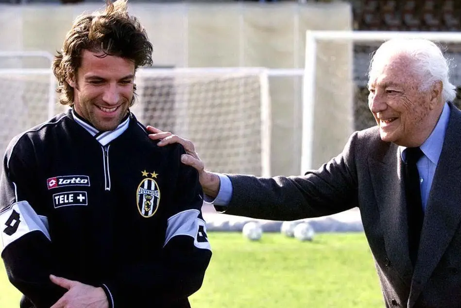 Gianni Agnelli e Alessandro Del Piero (foto archivio L'Unione Sarda)