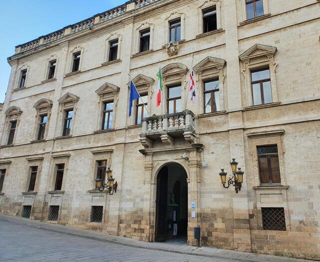 Più donne laureate, più uomini dirigenti