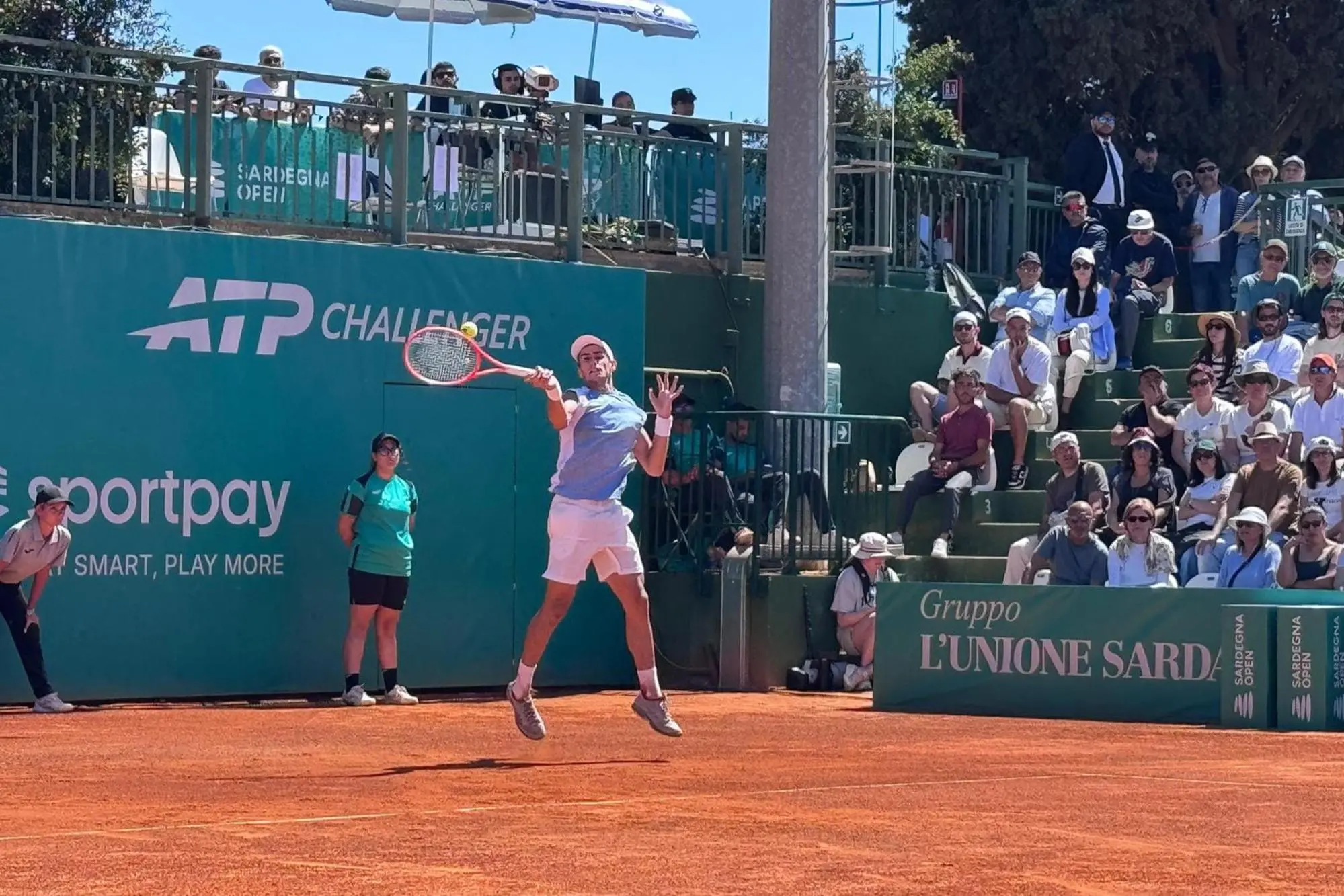 Matteo Arnaldi durante la partita contro Gianluca Cadenasso al Sardegna open Challenger 175 di Cagliari, 2 maggio 2026, ANSA/Stefano Ambu