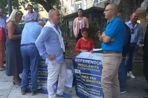 Referendum insularità, raccolte quasi 30mila firme