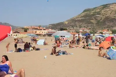 Una spiaggia di Bosa - foto d'archivio