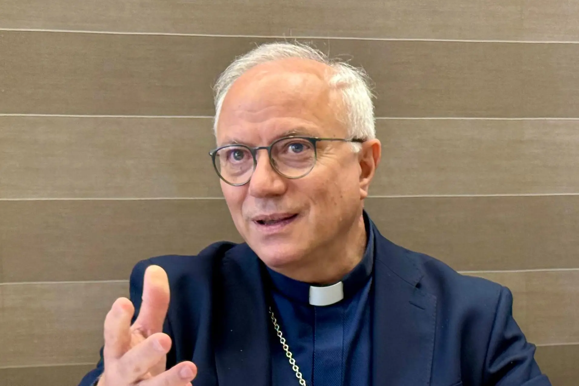 28 giugno 2025 Monsignor Arcivescovo di Cagliari Giuseppe Baturi intervistato in redazione. Foto Max Solinas