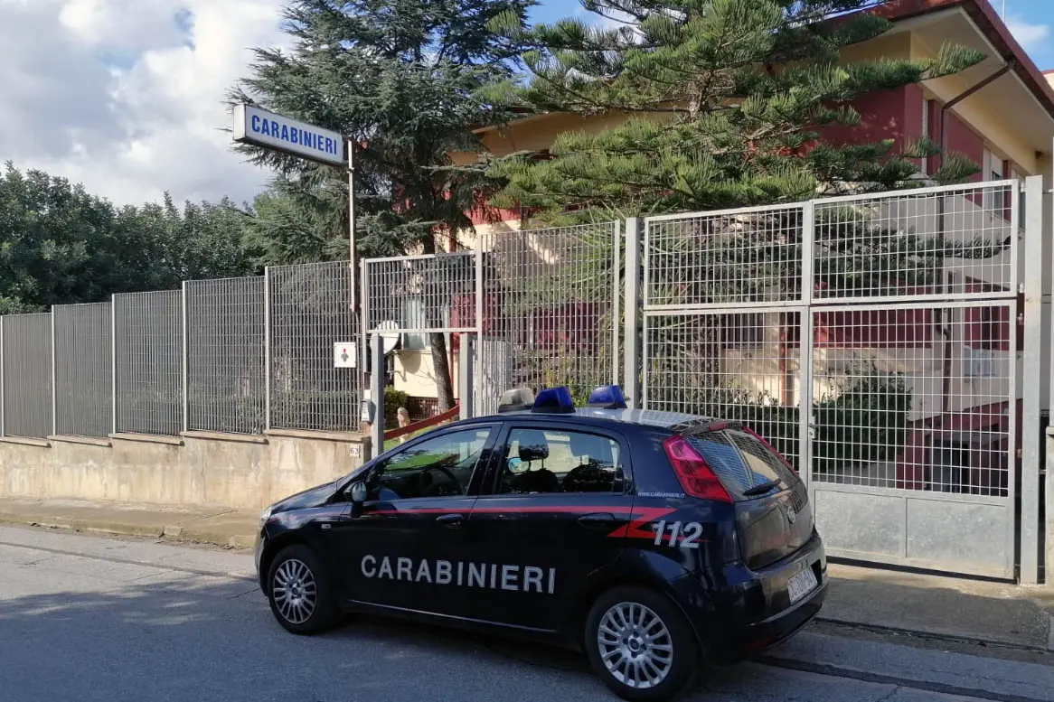 Un'auto dei carabinieri (Archivio L'Unione Sarda)