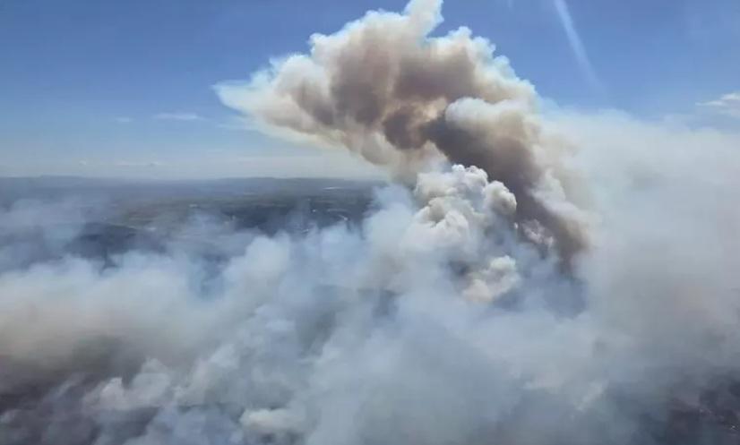 Incendio sul Monte Faeta: nella notte 3500 evacuati