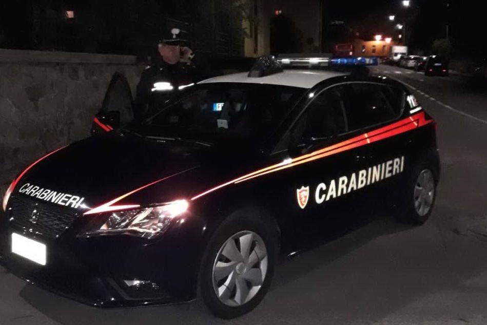 Botte e minacce alla compagna: 33enne arrestato a Capoterra