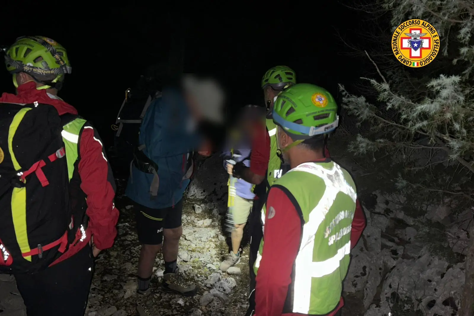 Il recupero dei dispersi (foto Soccorso alpino)