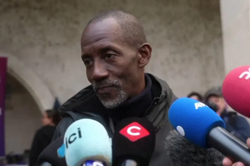 Francia, il sindaco Saint-Denis Bagayoko: "Non siamo casseurs"