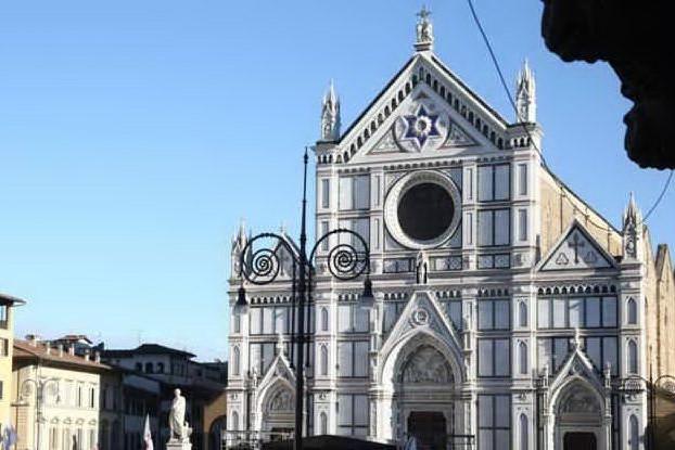 Firenze, racket su immobili: violenze e minacce a chi voleva regolarizzarsi