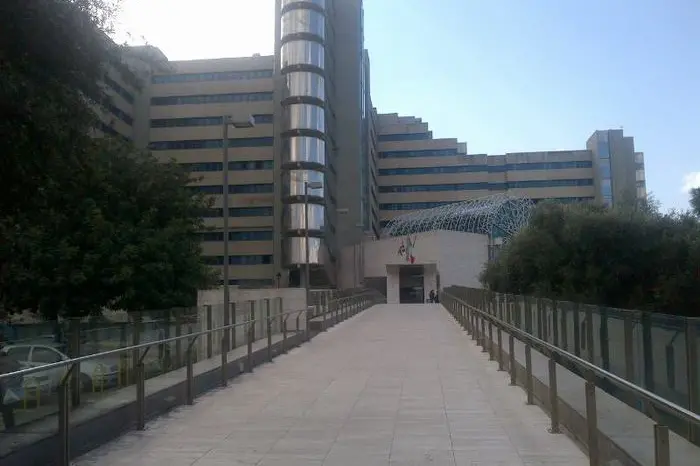 L'ospedale Brotzu (Ansa)