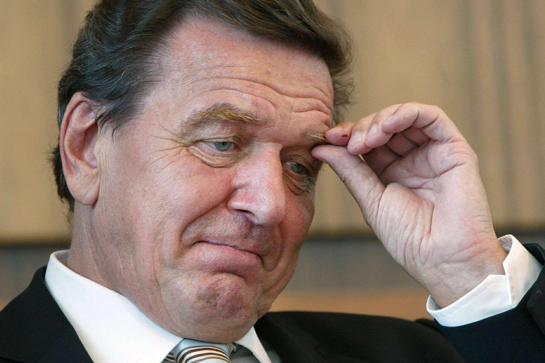 La parabola dell’ex Cancelliere tedesco Schröder
