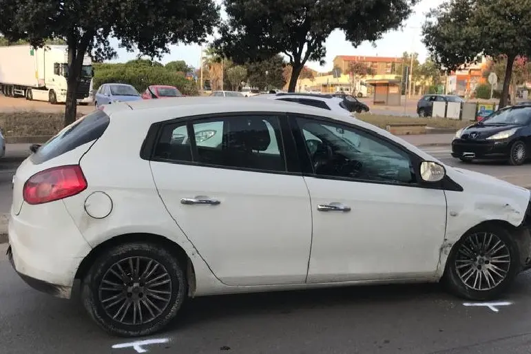 Una delle auto (L'Unione Sarda - Pala)