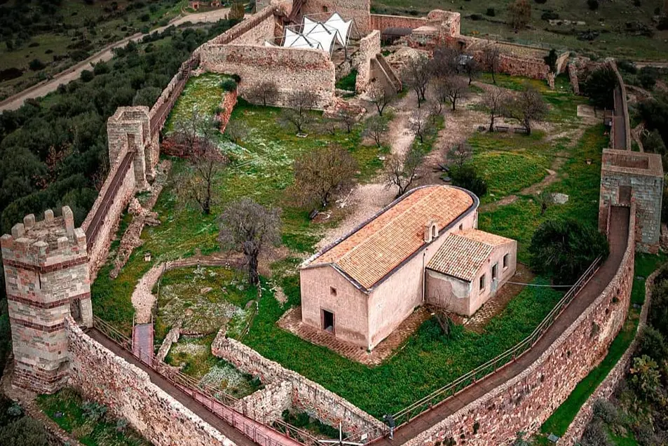 Castello Bosa (Foto Valentino Selis)
