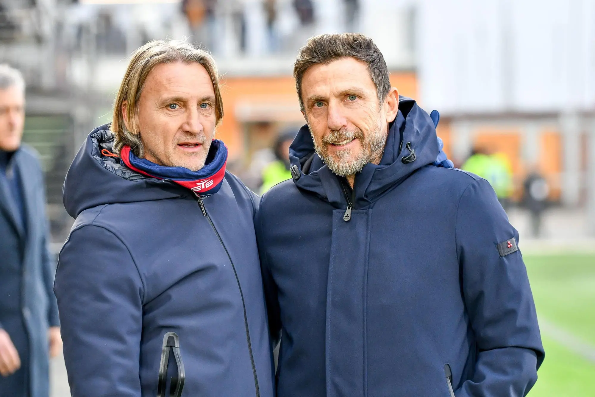 Eusebio Di Francesco (a destra) assieme a Davide Nicola prima di Venezia-Cagliari (foto Ansa)