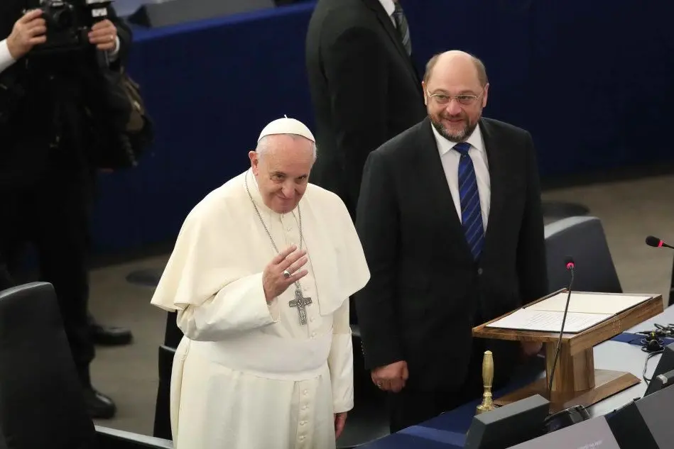 Il Papa con il presidente del Parlamento Ue Martin Schulz