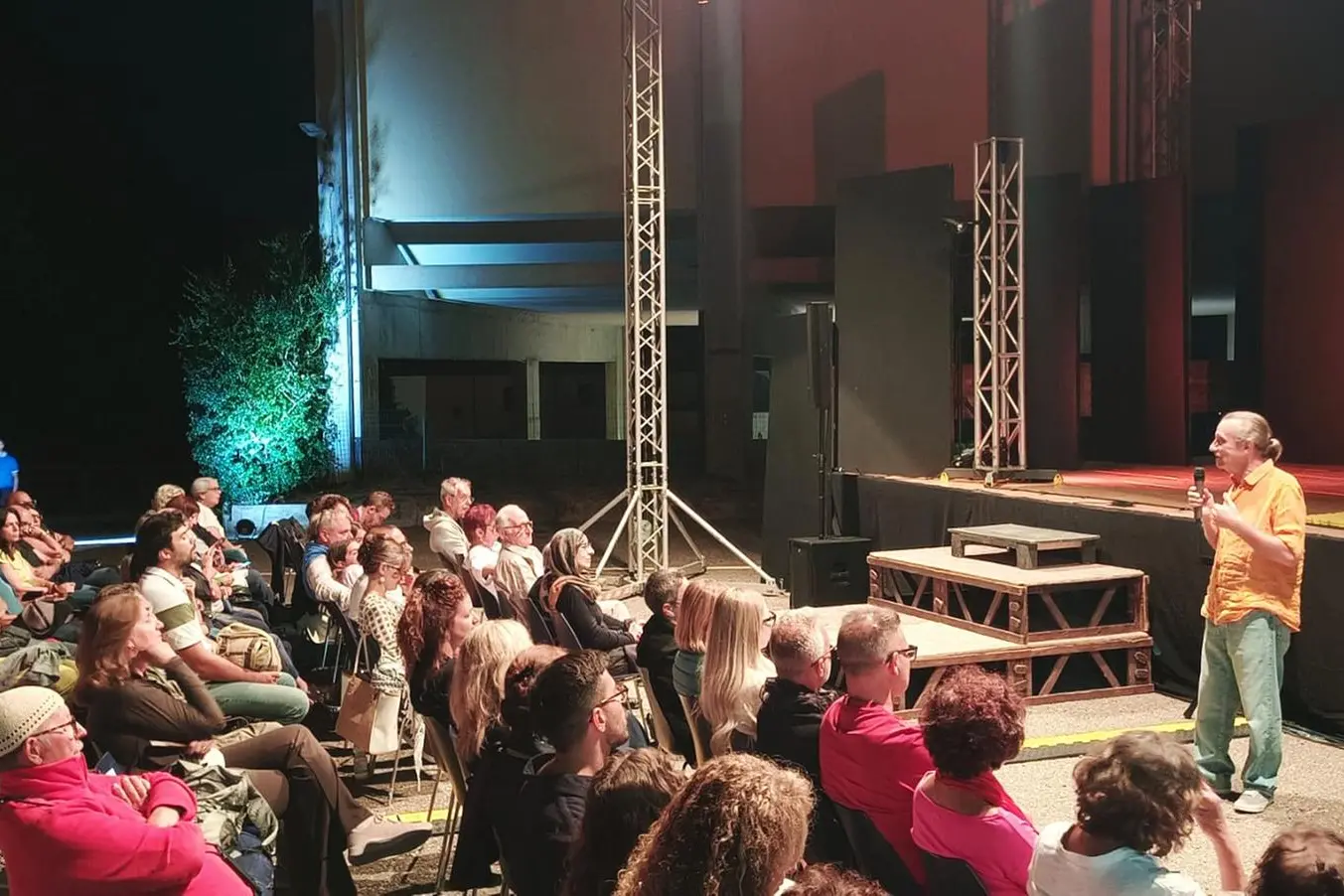 Biffi e il pubblico del Festival dei Tacchi