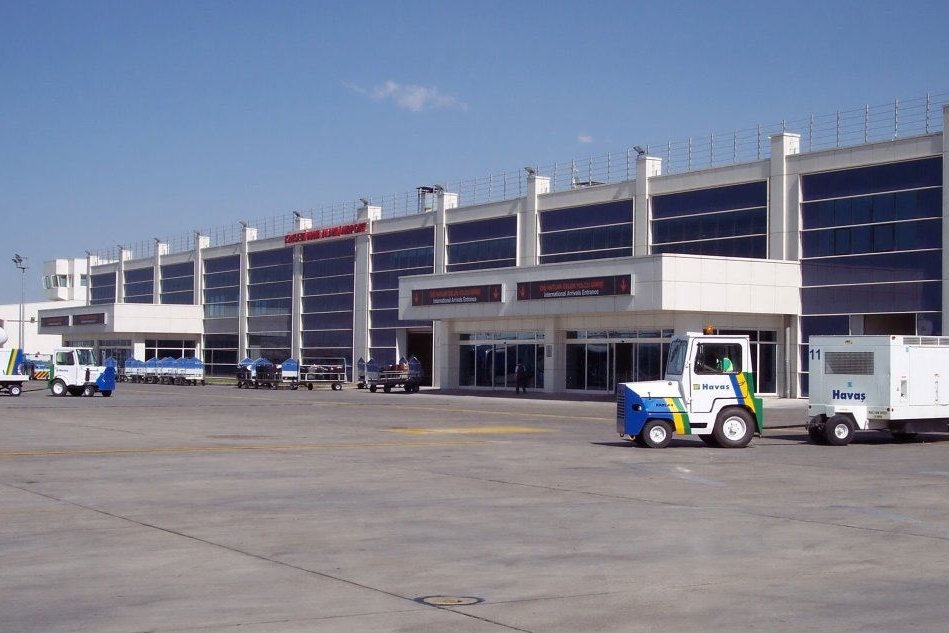 L'aeroporto di Kayseri (Wikipedia)