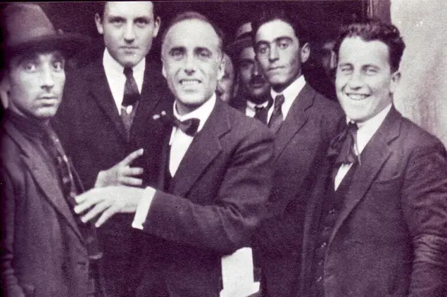 Giacomo Matteotti, al centro (Ansa)