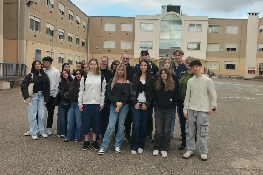 Gli studenti (Andrea Scano)