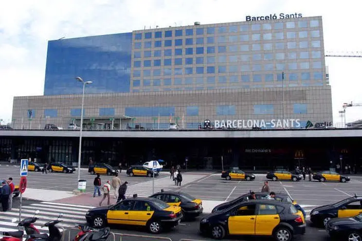 La stazione di Barcellona (Wikipedia)