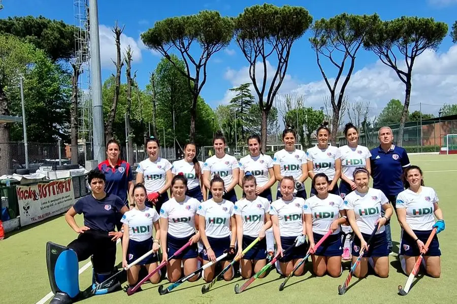 Atlete e staff della Ferrini a Roma per la Supercoppa (foto concessa dalla Polisportiva Ferrini)