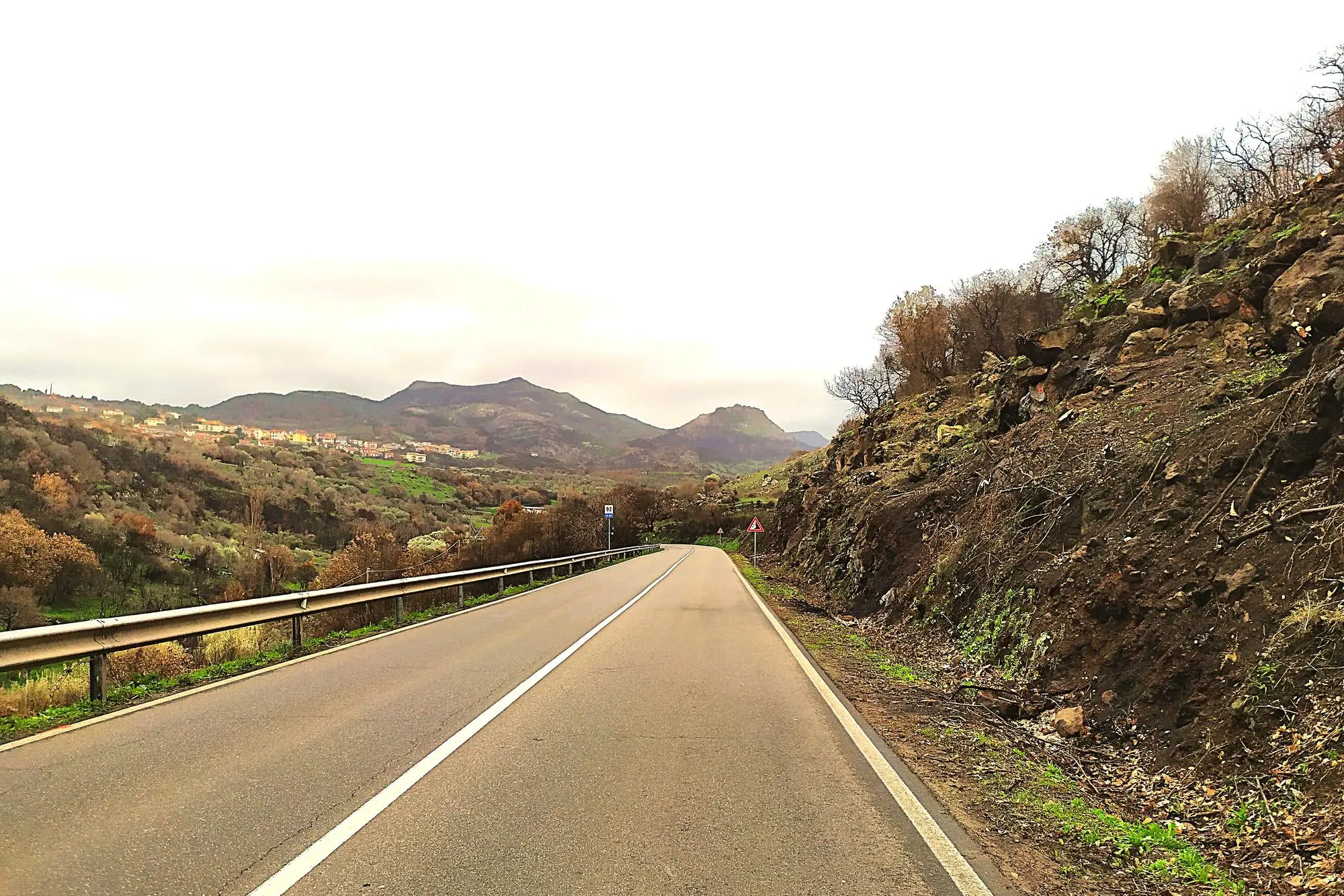 La Statale 292 all'ingresso di Cuglieri