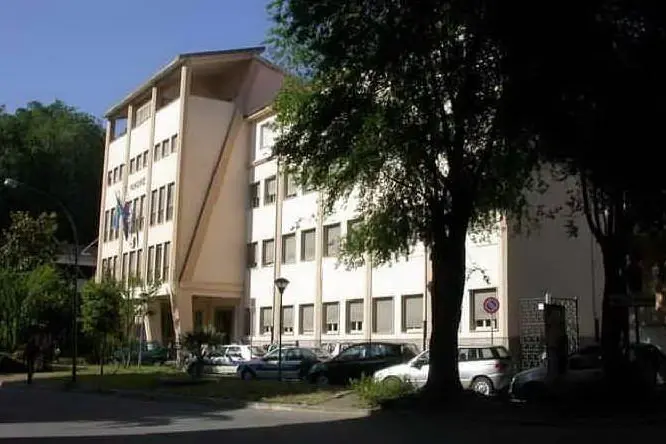Il municipio di Ozieri (foto concessa dall'Amministrazione)