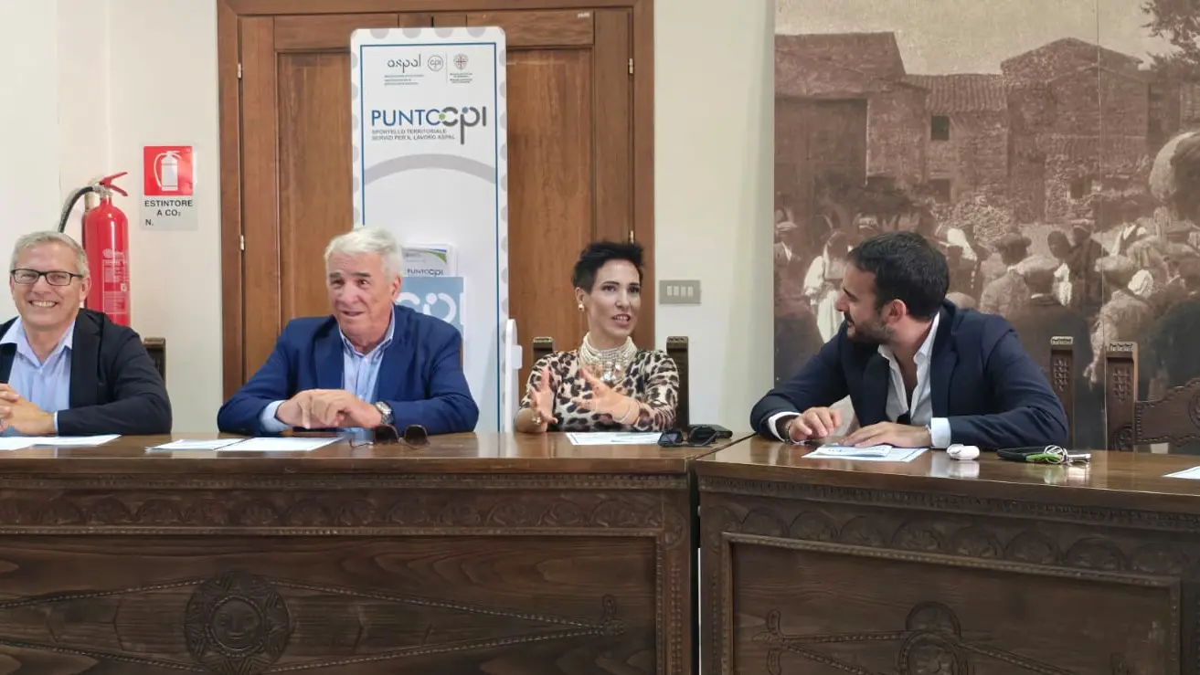 https://immagini.unionesarda.it/version/c:MTBhODdjNTktOWNkOS00:YTZmYTYyNzQtMjZiNy00/image.webp?f=16:9