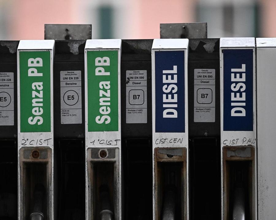 I sardi pagano  il diesel più caro d’Italia