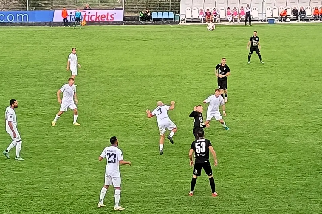 La Rosa in azione in una partita dell'Olbia (foto Ilenia Giagnoni)