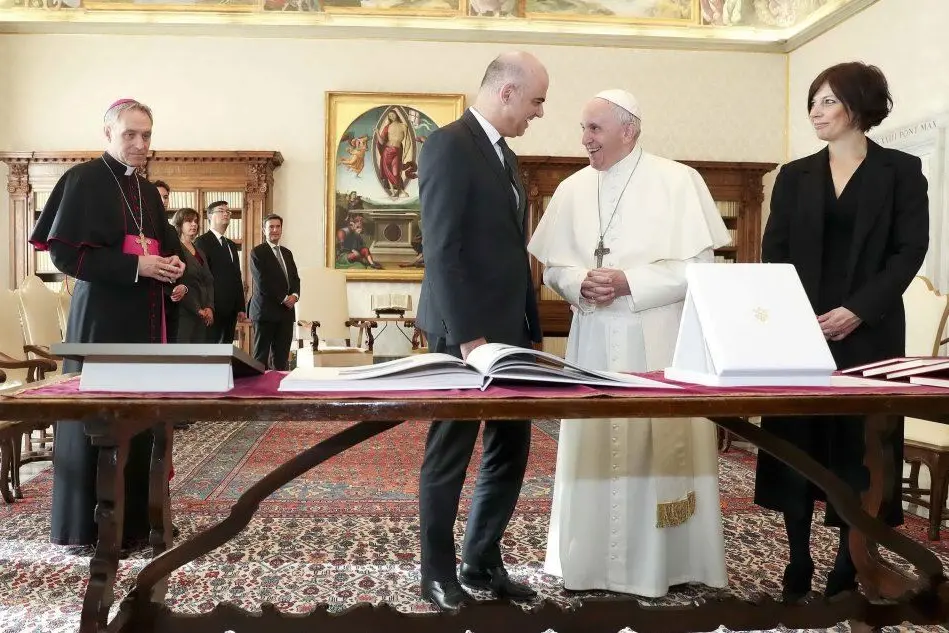 Il presidente della Confederazione, Alain Berset, è stato ricevuto stamane in udienza privata da papa Francesco