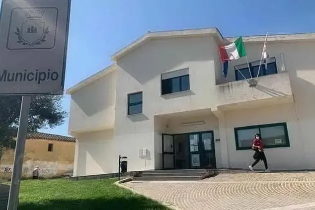 Il municipio (foto Serreli)