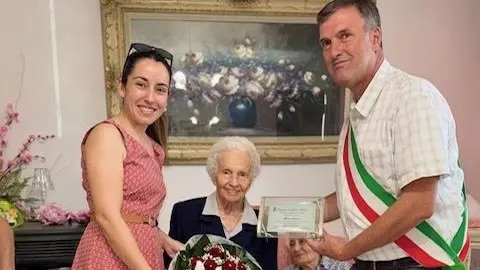 https://immagini.unionesarda.it/version/c:MTE0NjhmNDAtNmU3Mi00:OTRmNDdkODQtMDFiMS00/image.webp?f=16:9